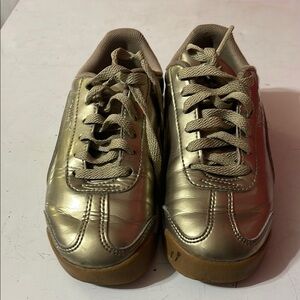 Metallic Gold Sneakers‎